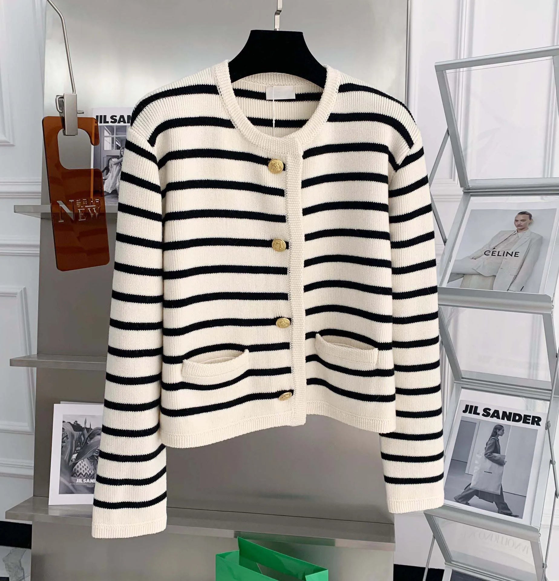 Cardigan Rayé Campus - Veste Académique Chic